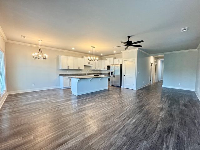 832 NE Heights Lane, Bentonville, AR 72712