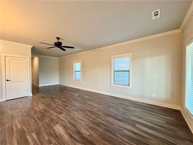 832 NE Heights Lane, Bentonville, AR 72712