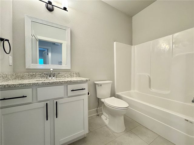 832 NE Heights Lane, Bentonville, AR 72712