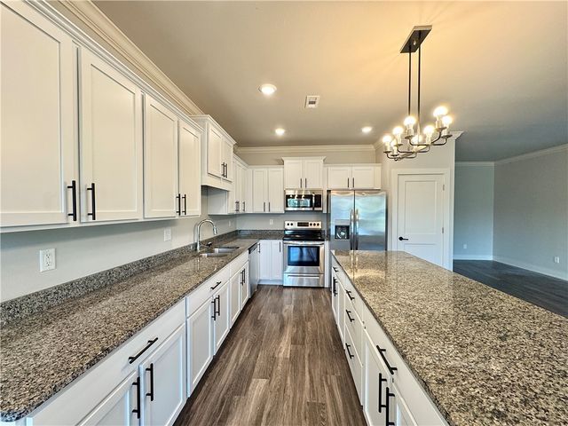 832 NE Heights Lane, Bentonville, AR 72712