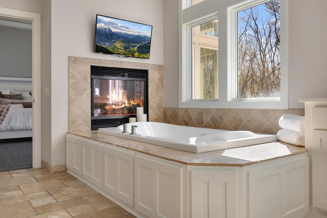 9401 Elm Court, Prior Lake, MN 55372