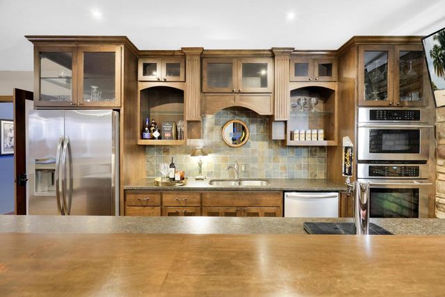 9401 Elm Court, Prior Lake, MN 55372