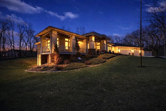 9401 Elm Court, Prior Lake, MN 55372