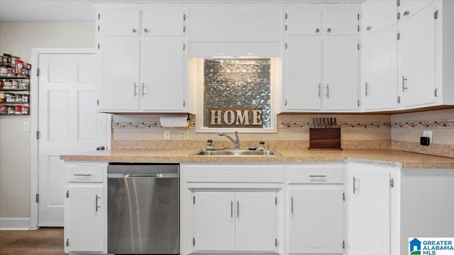 7821 SHRINER DRIVE, Pinson, AL 35126