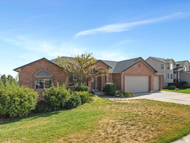527 E 3575 N, North Ogden, UT 84414