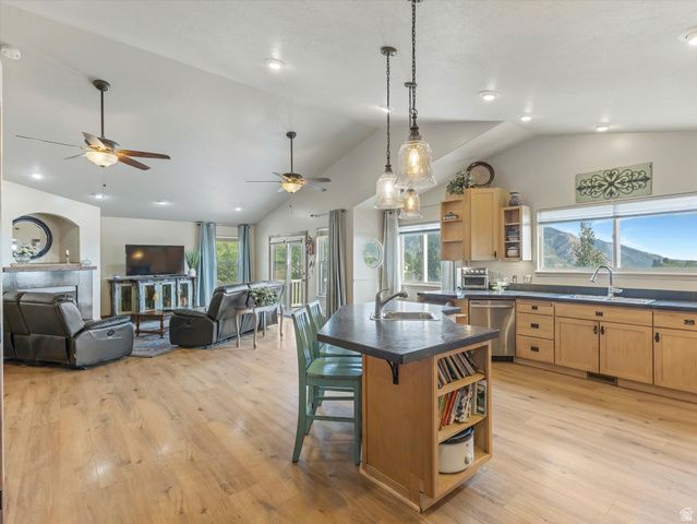527 E 3575 N, North Ogden, UT 84414