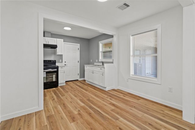 1715 W 4th Street, Freeport, TX 77541