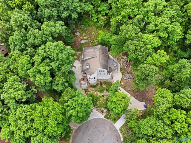 1100 Summerwood Circle SE, Huntsville, AL 35803