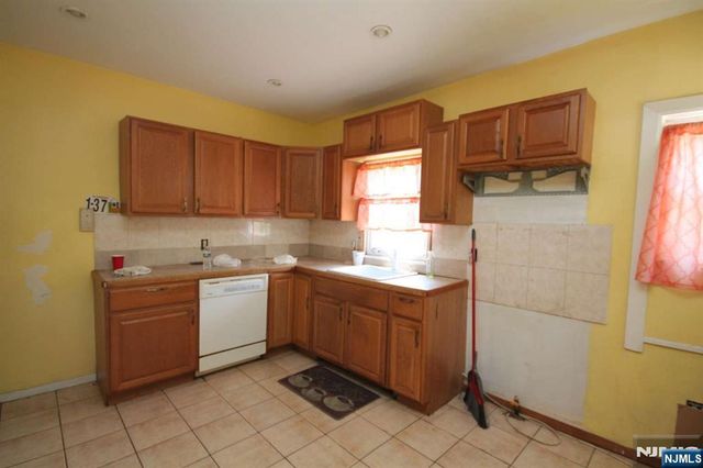 142 Orange Street, Englewood, NJ 07631