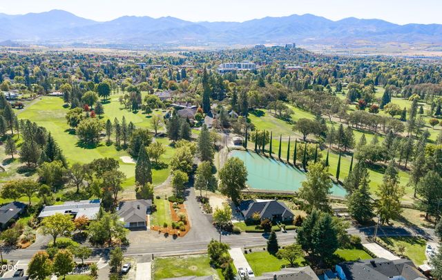101 Greenway Drive, Medford, OR 97504