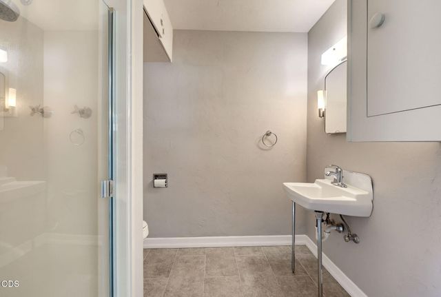 101 Greenway Drive, Medford, OR 97504