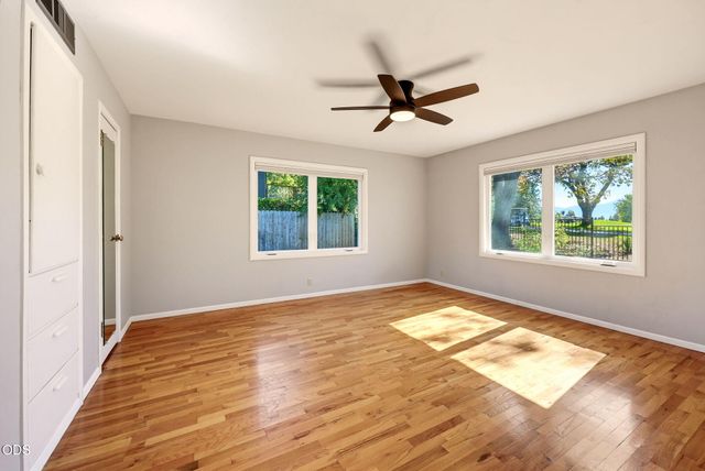 101 Greenway Drive, Medford, OR 97504