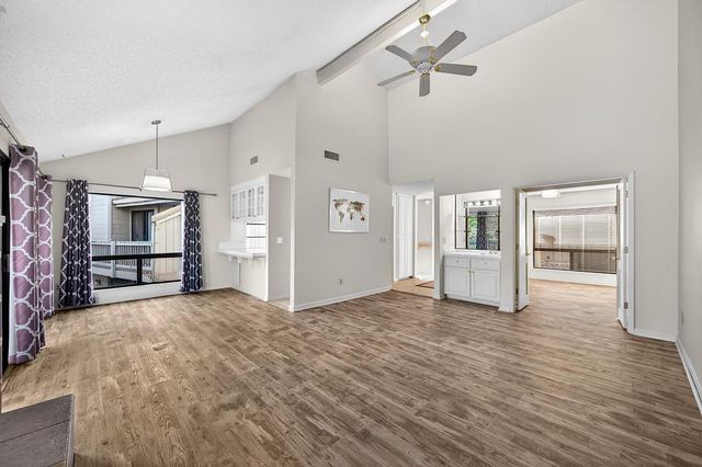 811 Auburn Ravine Rd, Auburn, CA 95603