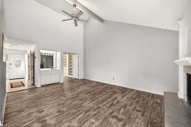 811 Auburn Ravine Rd, Auburn, CA 95603