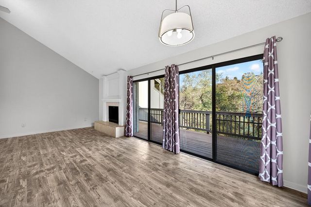 811 Auburn Ravine Rd, Auburn, CA 95603