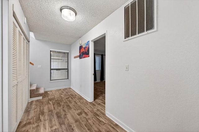 811 Auburn Ravine Rd, Auburn, CA 95603