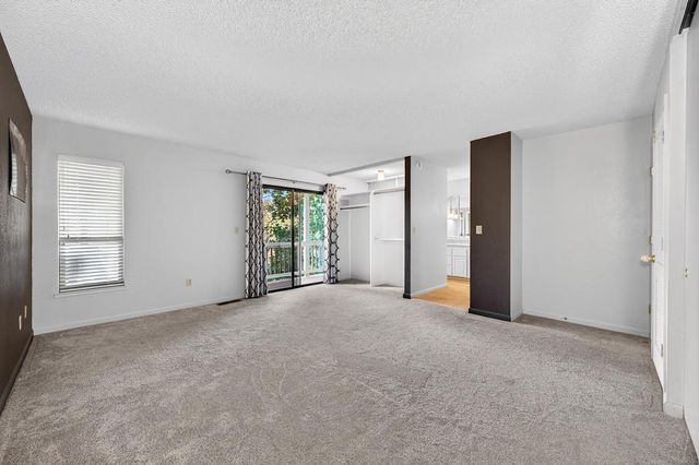 811 Auburn Ravine Rd, Auburn, CA 95603