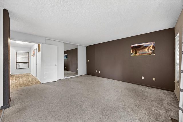 811 Auburn Ravine Rd, Auburn, CA 95603