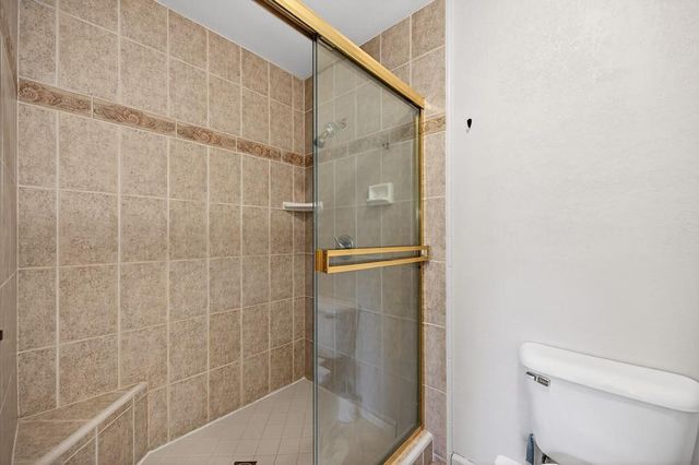 811 Auburn Ravine Rd, Auburn, CA 95603