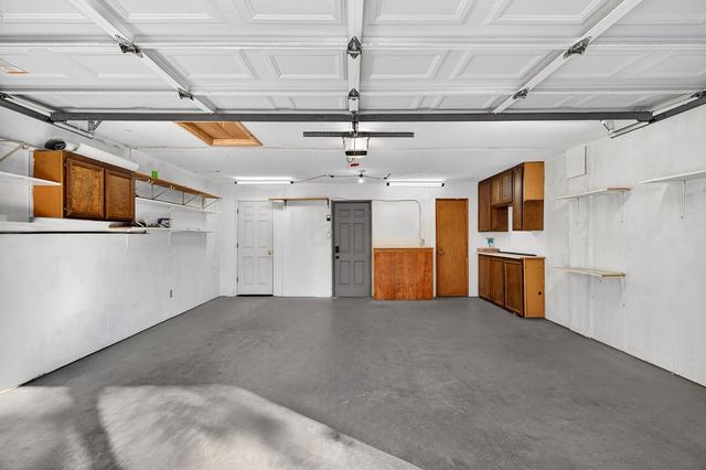 811 Auburn Ravine Rd, Auburn, CA 95603