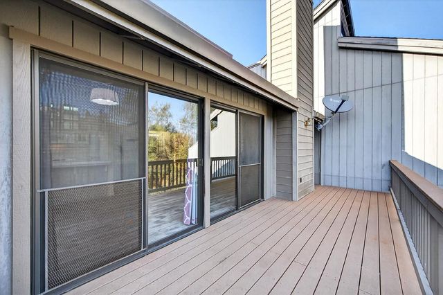 811 Auburn Ravine Rd, Auburn, CA 95603