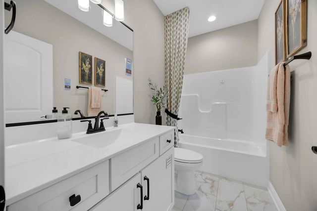 12662 Creekside Drive, Cedar Lake, IN 46303