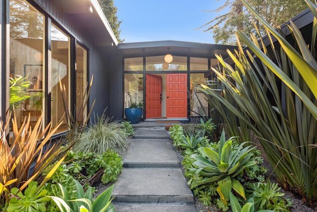 58 Arlington Ave, Kensington, CA 94707