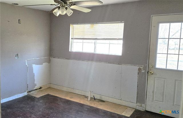 508 E French Street, Cuero, TX 77954