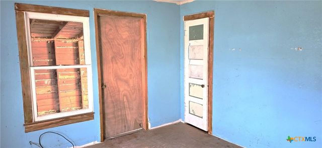 508 E French Street, Cuero, TX 77954