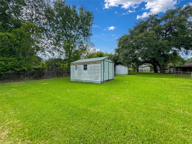 12711 Britt Road, Pearland, TX 77581