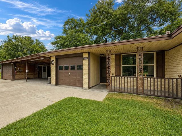 12711 Britt Road, Pearland, TX 77581