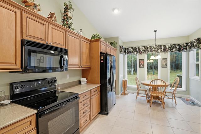 105 E Saltz Ln, Deer Park, WA 99006