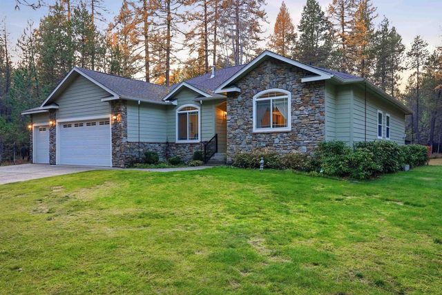 105 E Saltz Ln, Deer Park, WA 99006