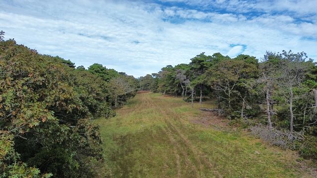 9 Maqua Way, Edgartown, MA 02539