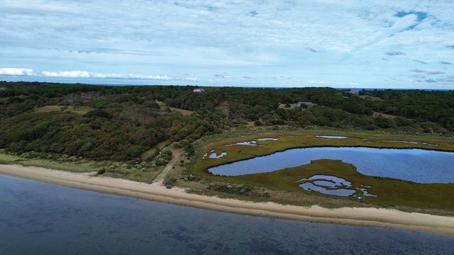 9 Maqua Way, Edgartown, MA 02539