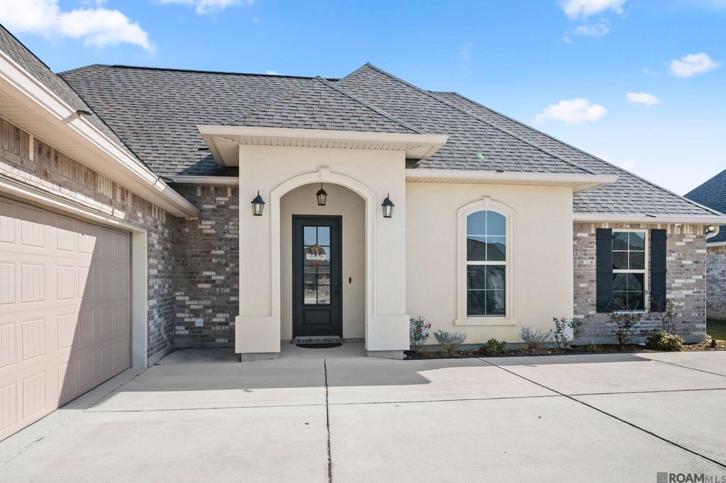 44202 Shadowpoint Drive, Hammond, LA 70403