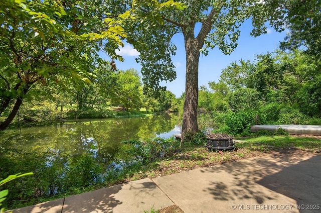 4040 Sheridan Road, Bartlesville, OK 74006