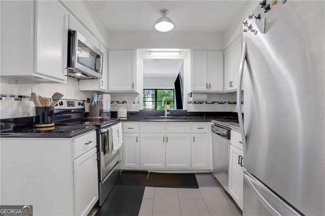 172 Elysian Way NW, Atlanta, GA 30327