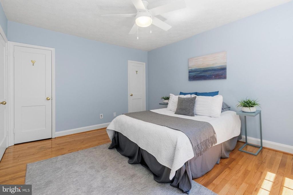 Image 14 of property listing at 1528 COTTAGE LN, Towson, MD 21286