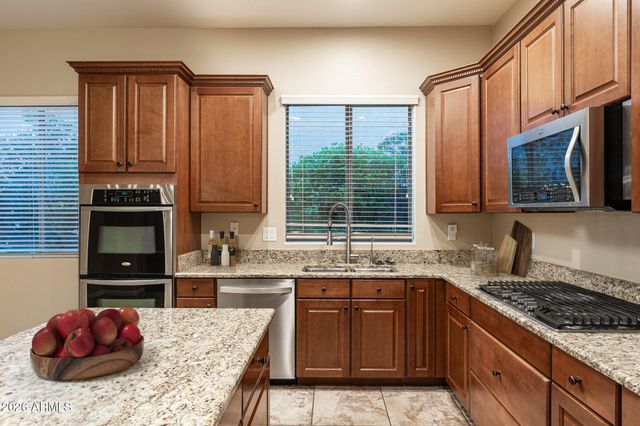 24212 N 24TH Place, Phoenix, AZ 85024