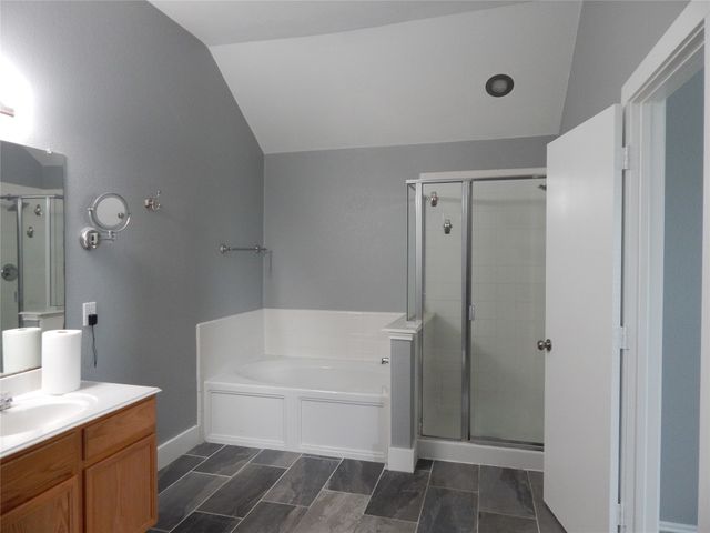 2704 Pyramid Lane, Mansfield, TX 76063