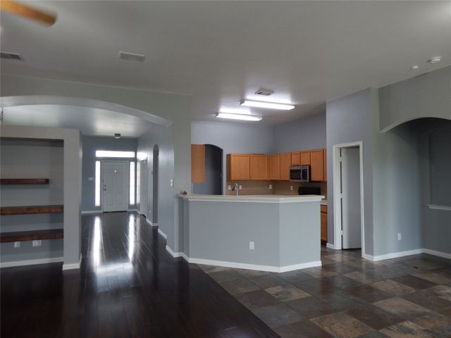 2704 Pyramid Lane, Mansfield, TX 76063