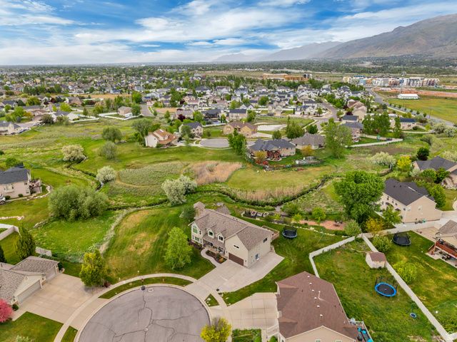 184 N FARM CV, Farmington, UT 84025