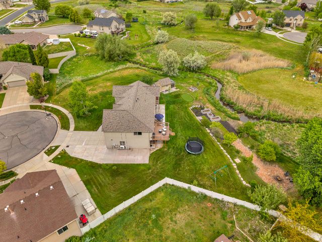 184 N FARM CV, Farmington, UT 84025