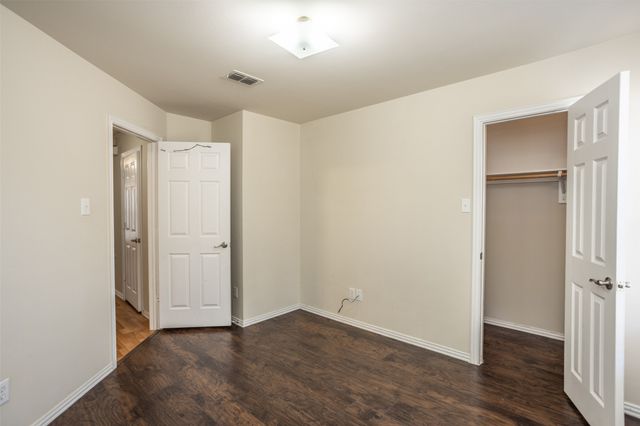 3511 Austin Street, Gainesville, TX 76240