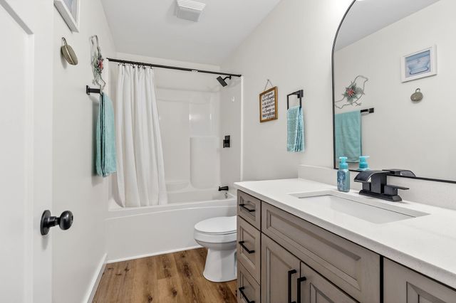 1004 N Spring St, Sparta, TN 38583