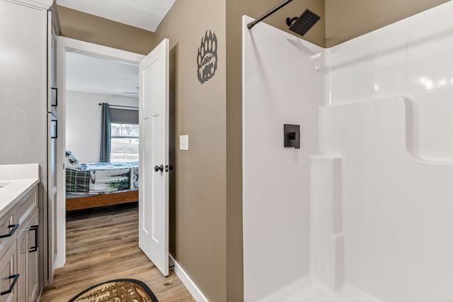 1004 N Spring St, Sparta, TN 38583