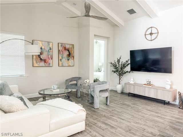 7289 Saona CT, Naples, FL 34113