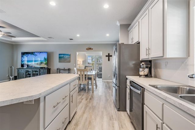 7824 KAY MARIE AVENUE, Zephyrhills, FL 33541