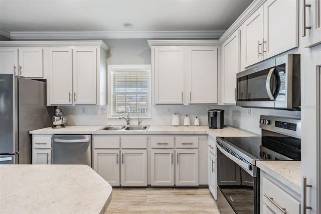 7824 KAY MARIE AVENUE, Zephyrhills, FL 33541